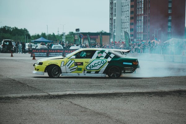 Top 2024 electric vehicles: latest models & features