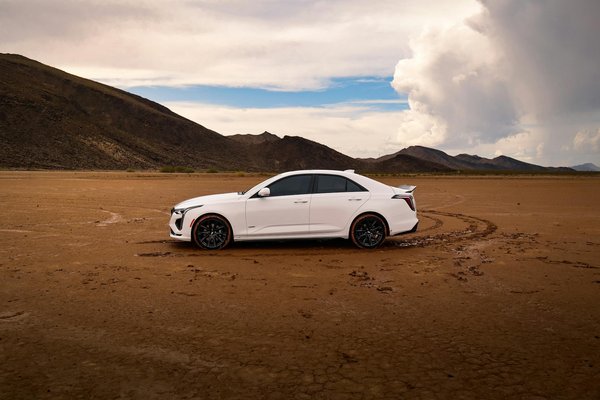 Maximize Your Kawasaki Versys 650"s Fuel Efficiency: Essential Maintenance Tips for Peak Performance